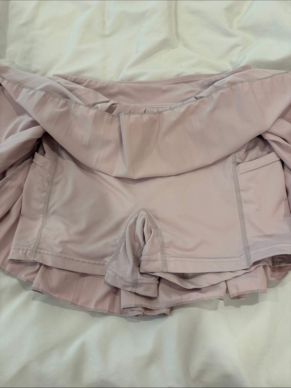 High-Low Pleated Skirt in Light Pink - Picture 4 of 4